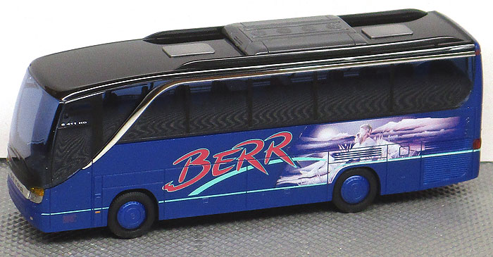 AWM 11051 Setra S 411 HD autóbusz - TopClass, felirat nélkül